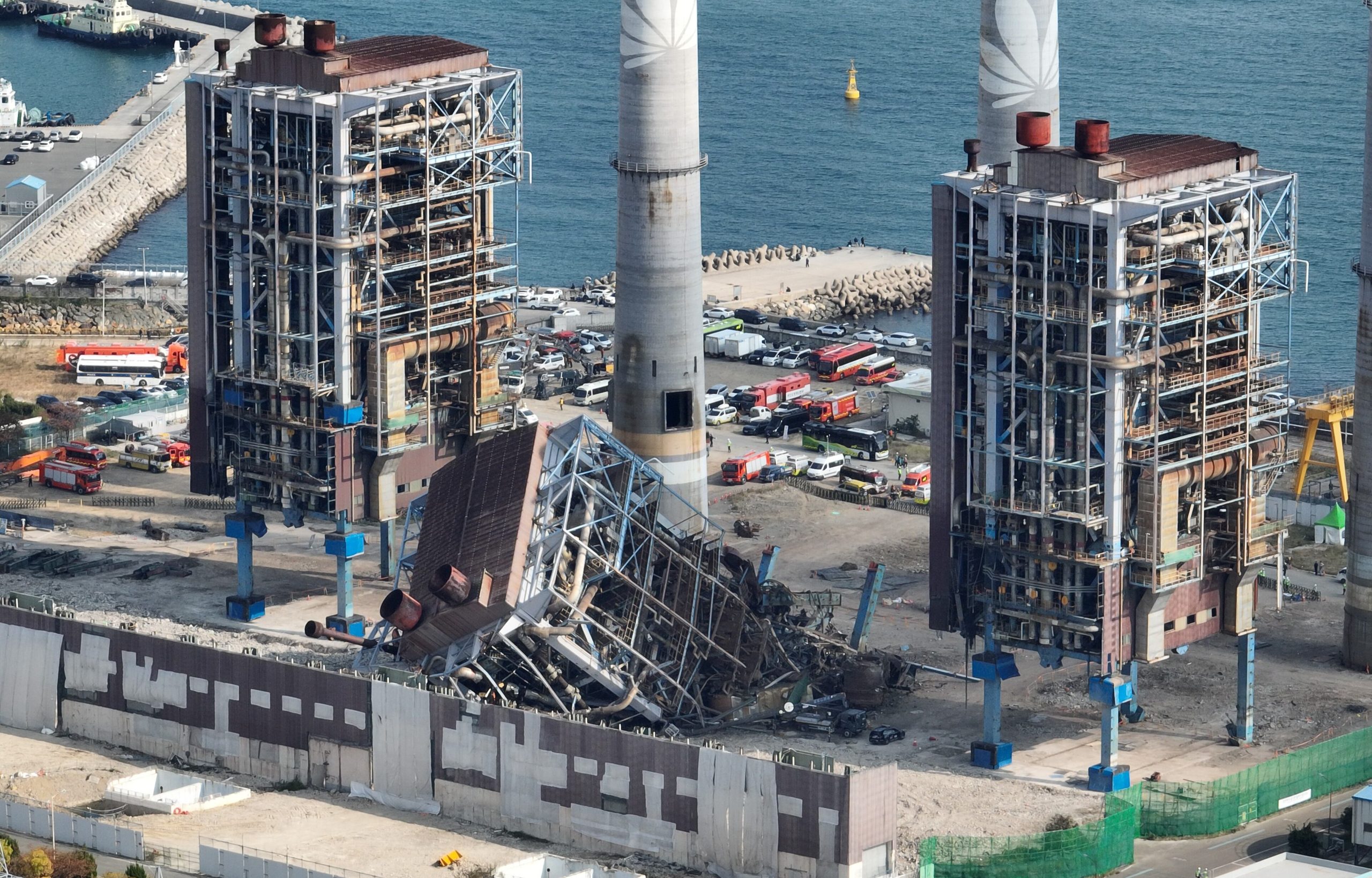 Ulsan Boiler Tower Collapse: Investigation Underway