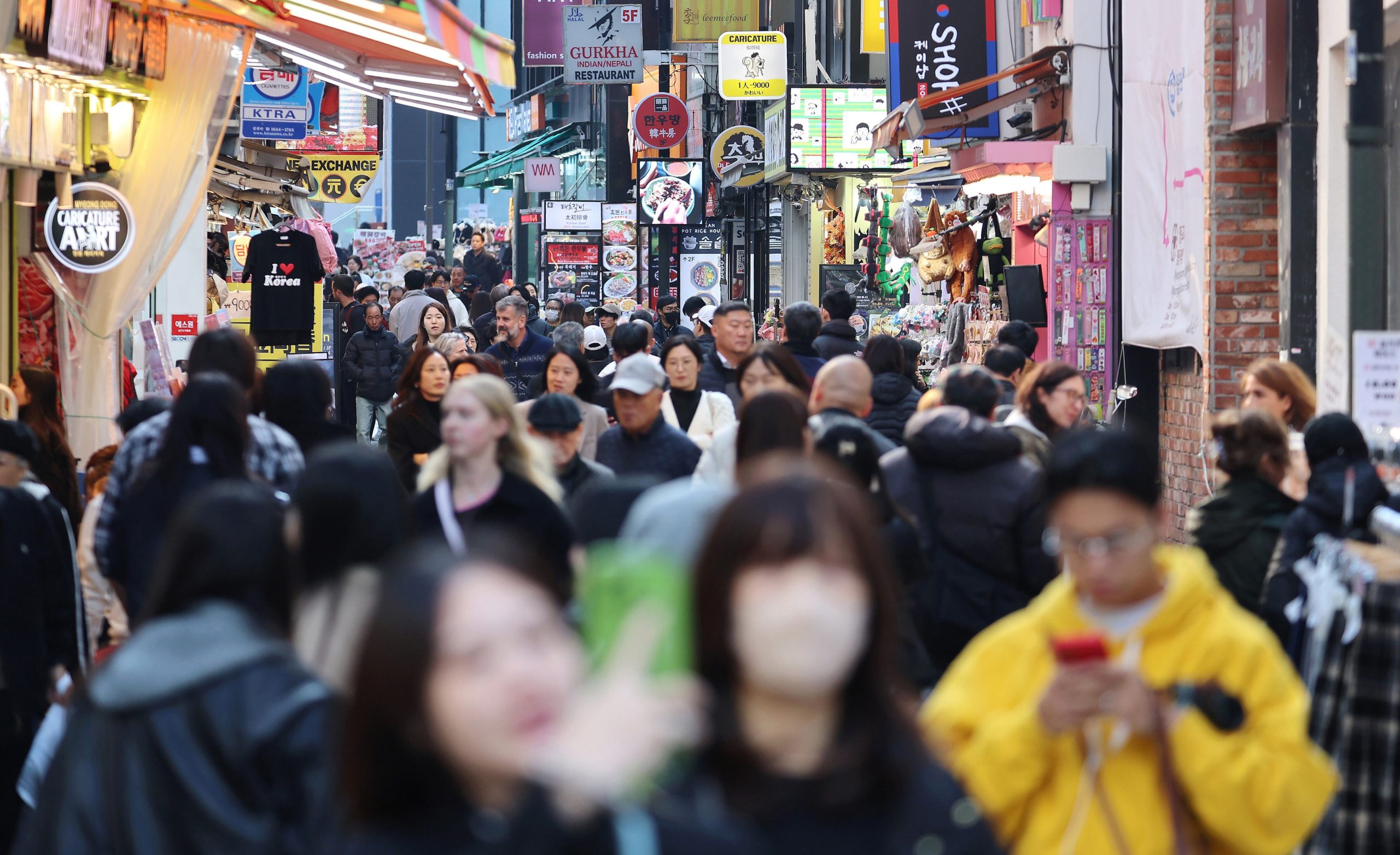 Foreign Tourists Drive South Korea’s Retail and Hospitality Surge